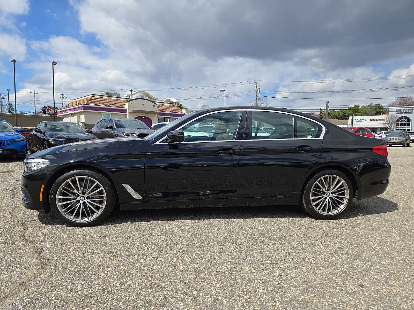 Used 2020 BMW 530i xDrive w/ Premium Package image 8