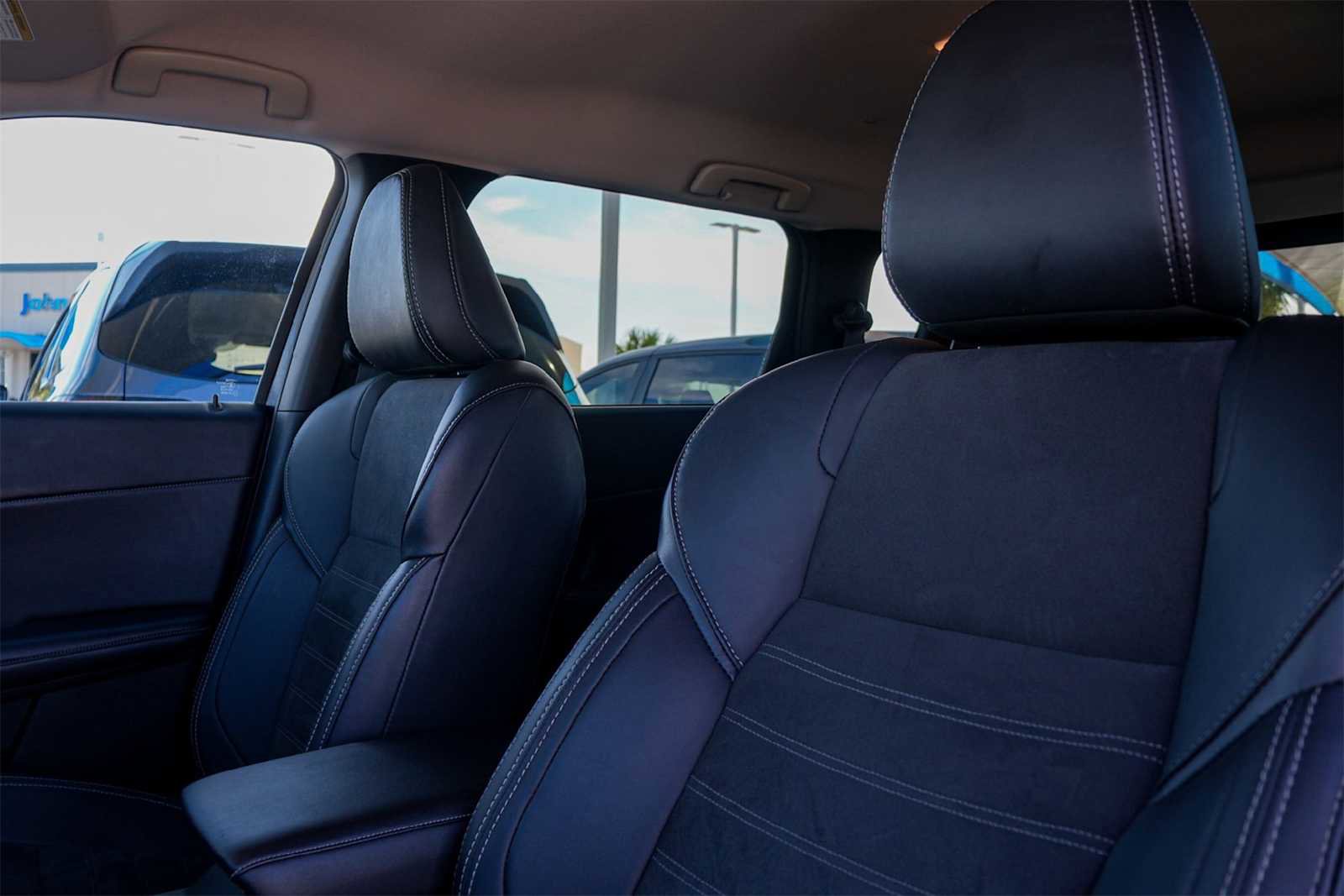 Used 2024 Mitsubishi Outlander SE image 11