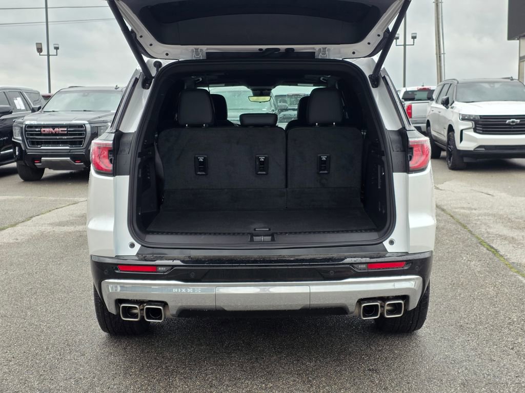 Used 2024 GMC Acadia Denali w/ Super Cruise Package image 7