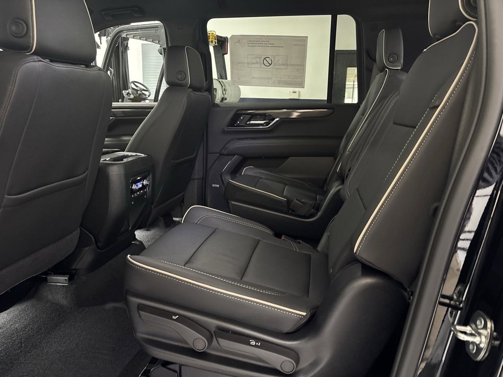 New 2026 GMC Yukon XL Elevation w/ LPO, Floor Liner Package image 29