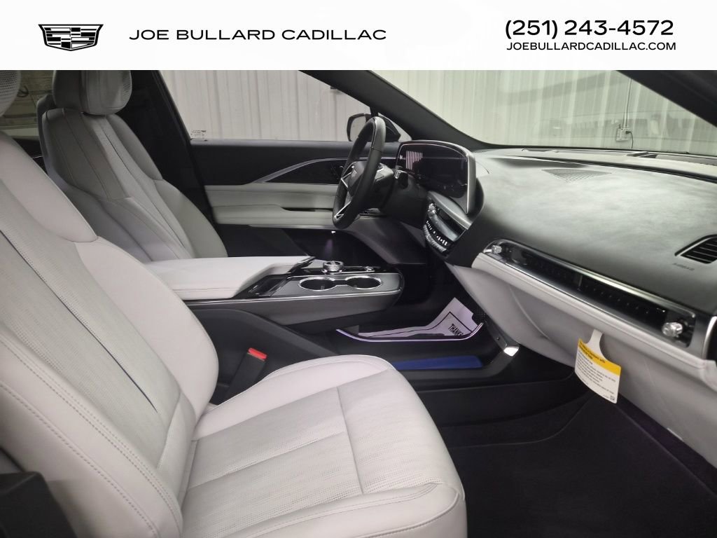 New 2026 Cadillac Lyriq Premium Luxury w/ LPO, Floor Liner Package image 28