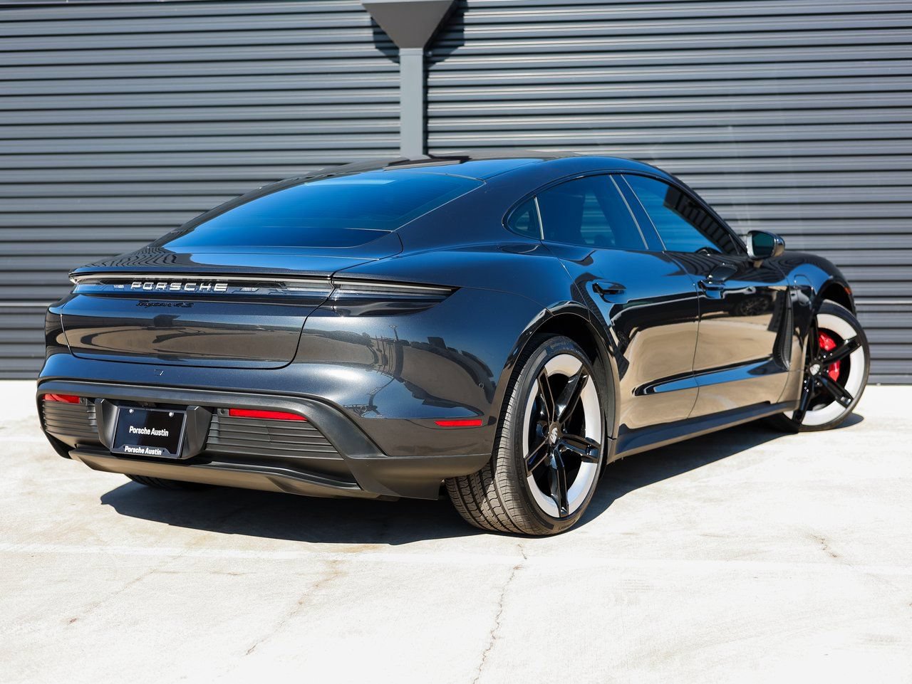 Used 2025 Porsche Taycan 4S AWD/4WD image 7