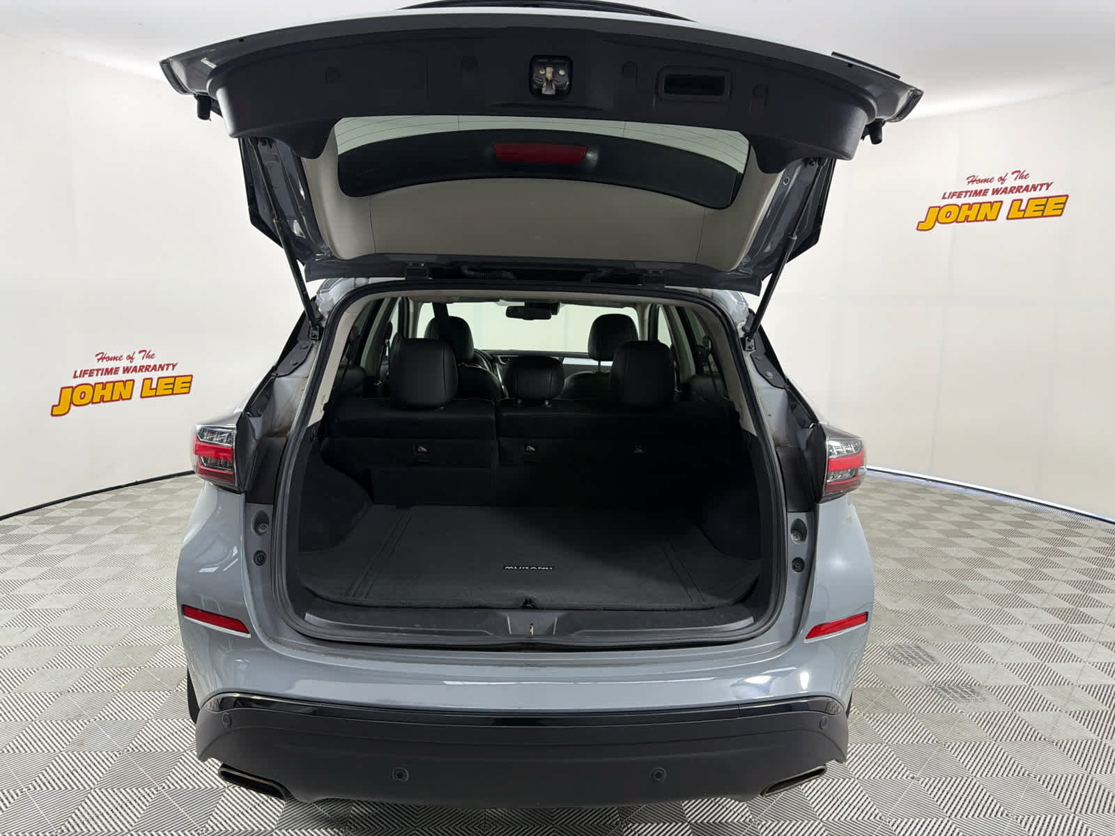 Used 2023 Nissan Murano SV w/ SV Midnight Edition Package FWD image 5