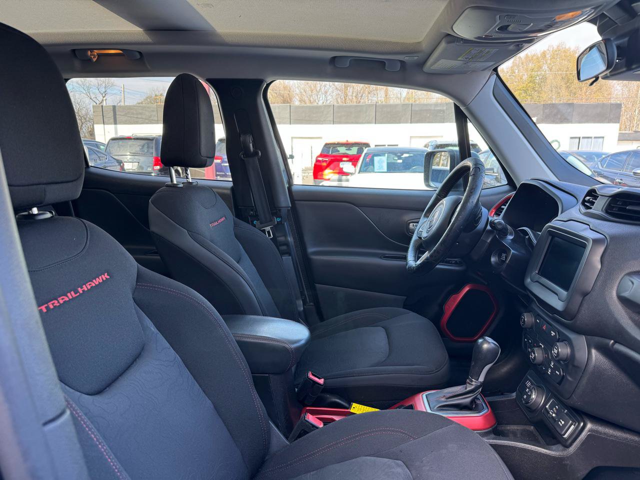 Used 2020 Jeep Renegade Trailhawk w/ Cold Weather Group AWD/4WD image 10