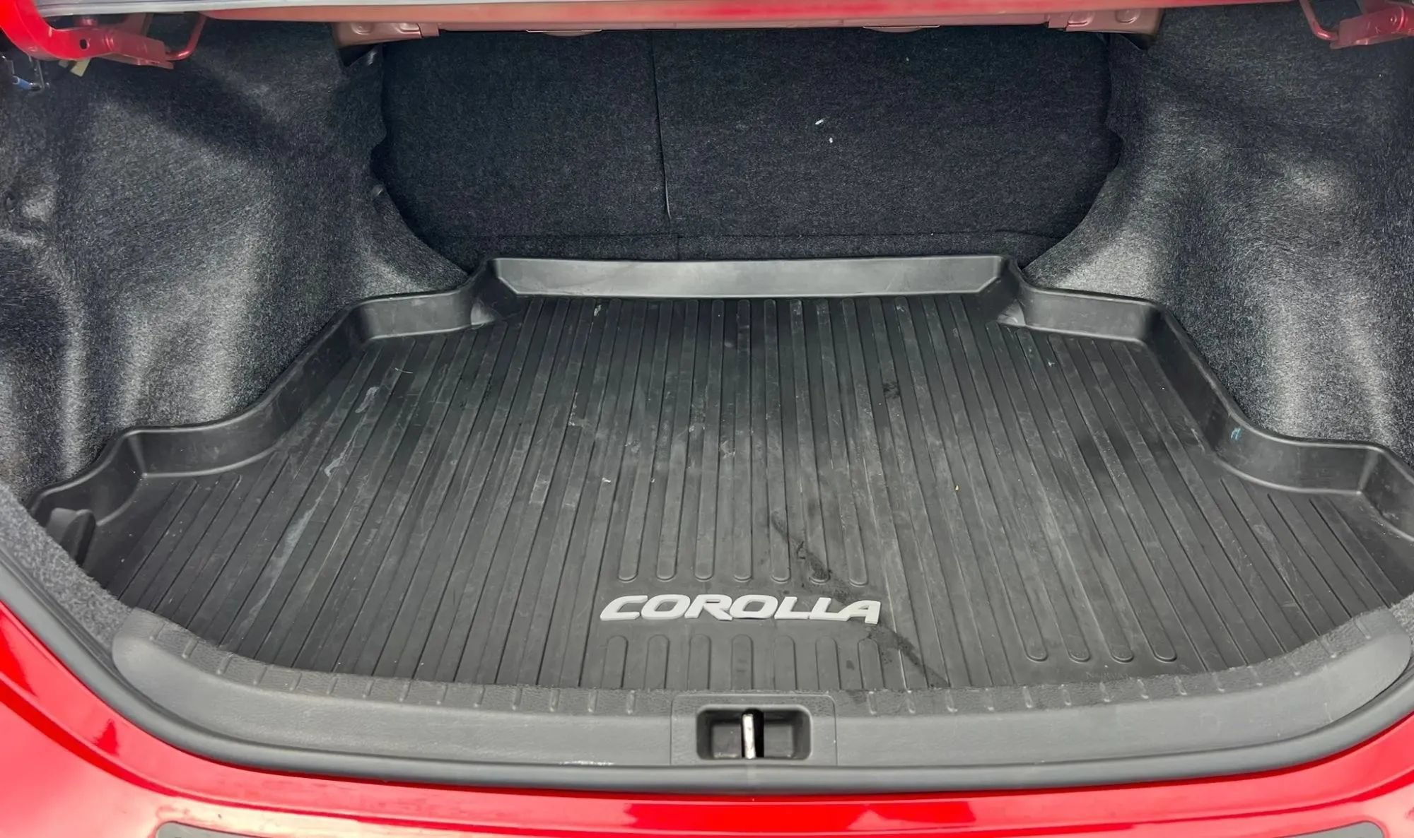 Used 2018 Toyota Corolla LE w/ Body Protection Package FWD image 49