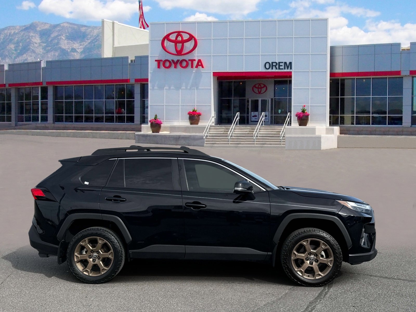 Used 2024 Toyota RAV4 AWD Hybrid image 3