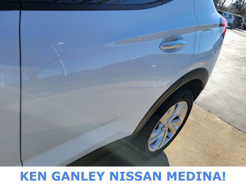 Used 2025 Buick Encore GX Preferred image 12