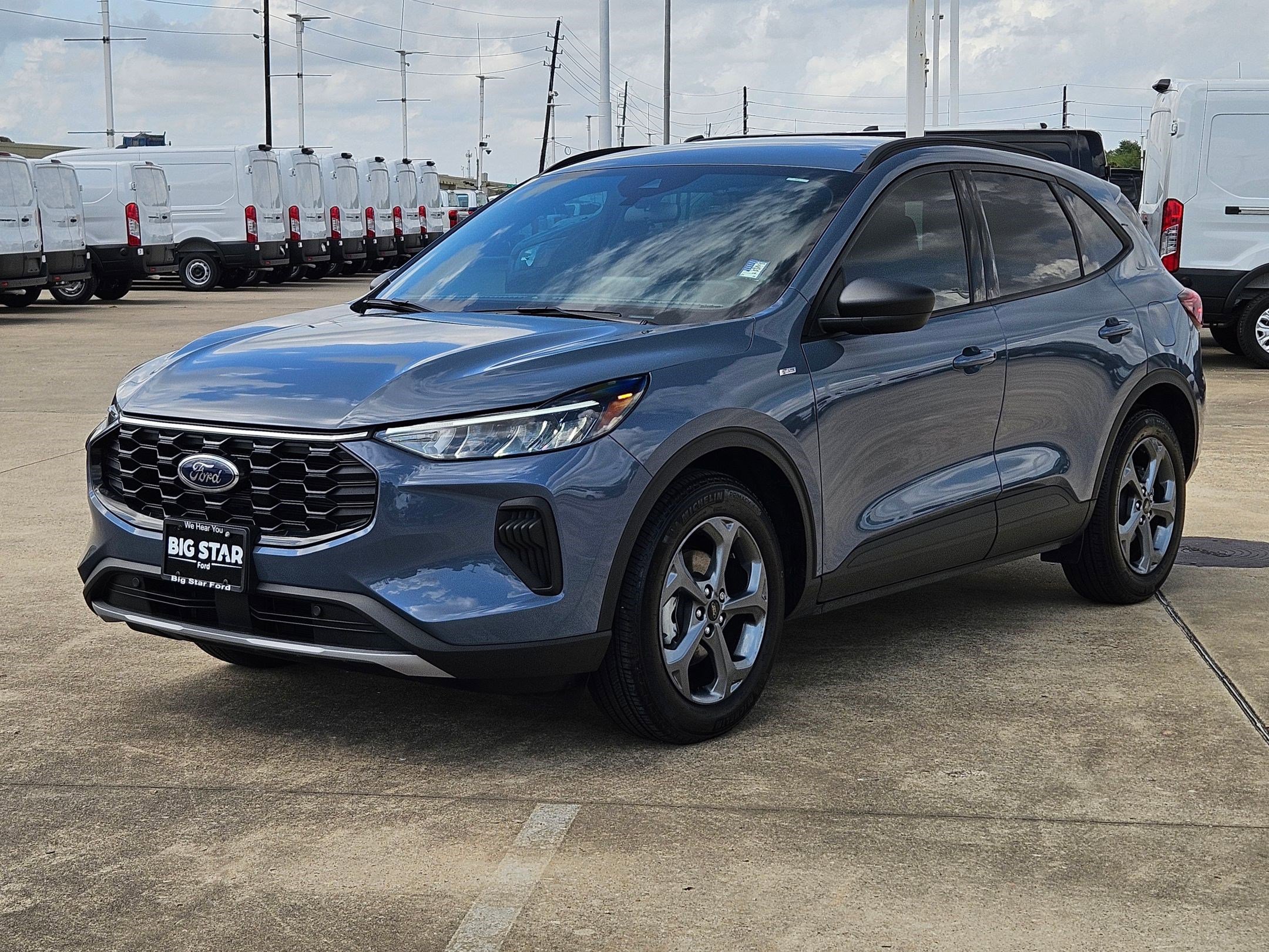 Used 2025 Ford Escape ST-Line w/ Equipment Group 301A image 9