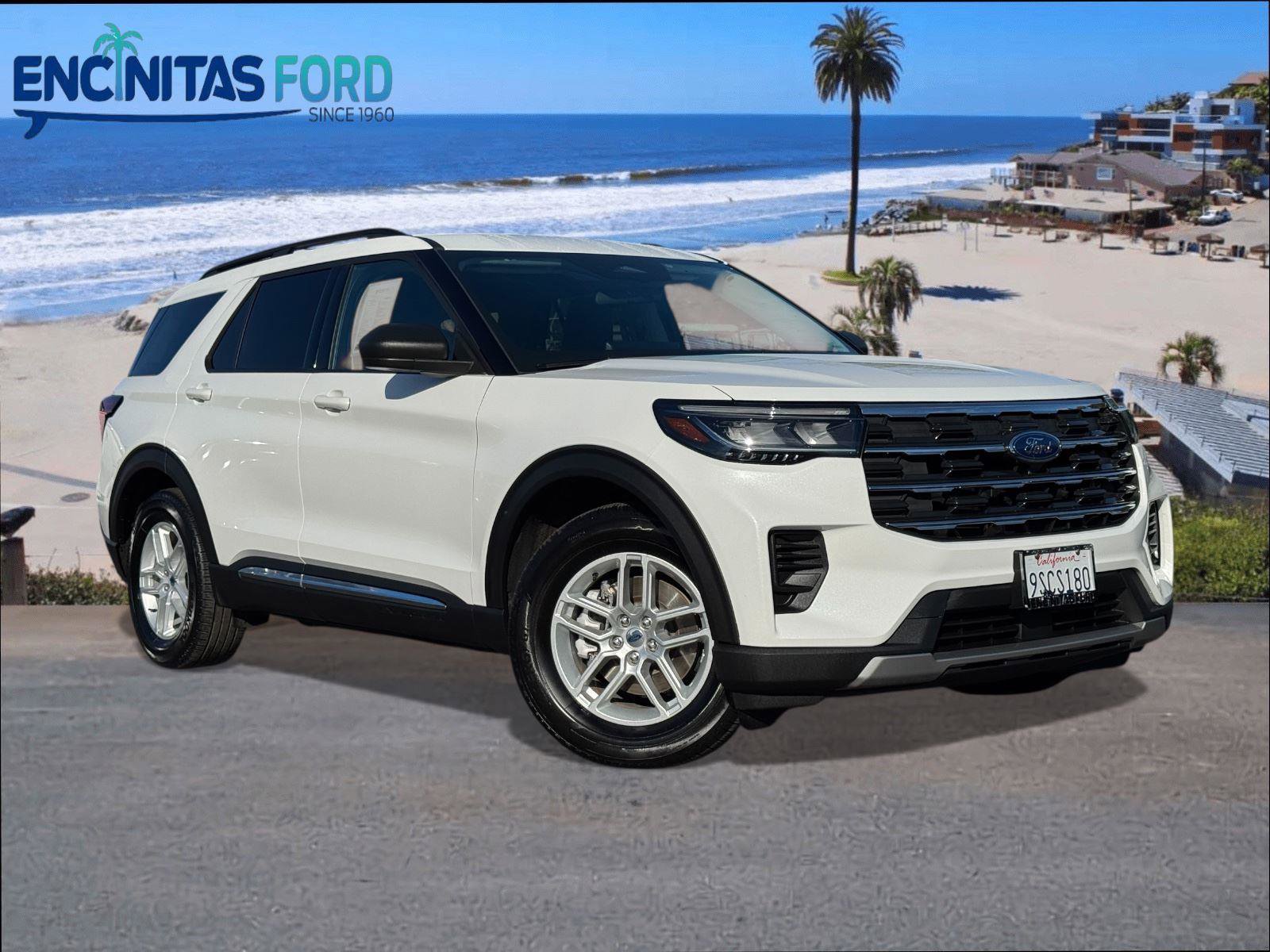 Used 2025 Ford Explorer Active image 1