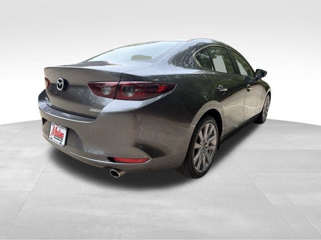 Used 2020 MAZDA MAZDA3 Sedan w/ Select Package FWD image 4