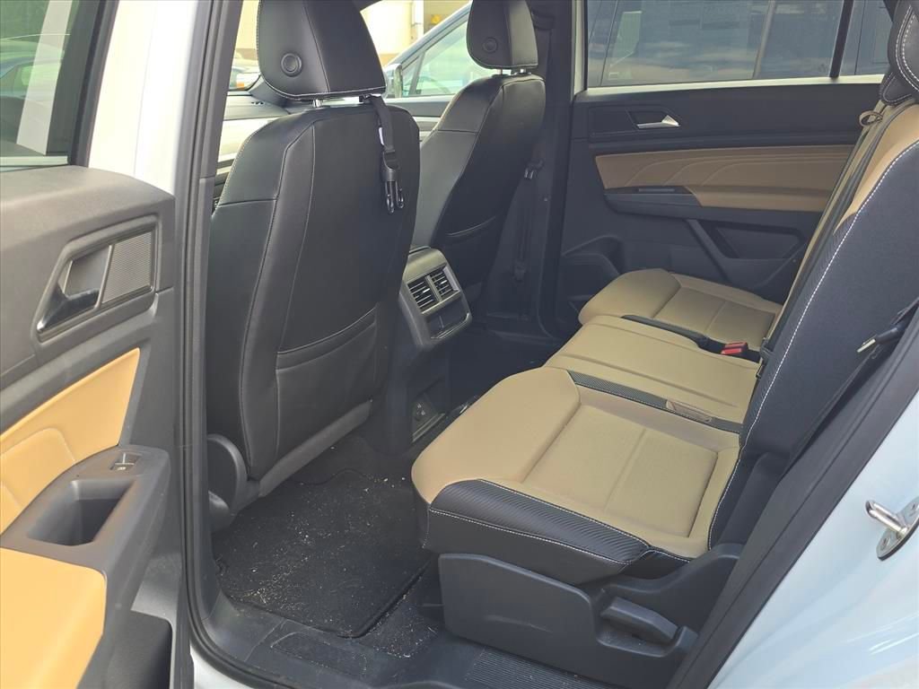 Used 2021 Volkswagen Atlas Cross Sport SE image 7