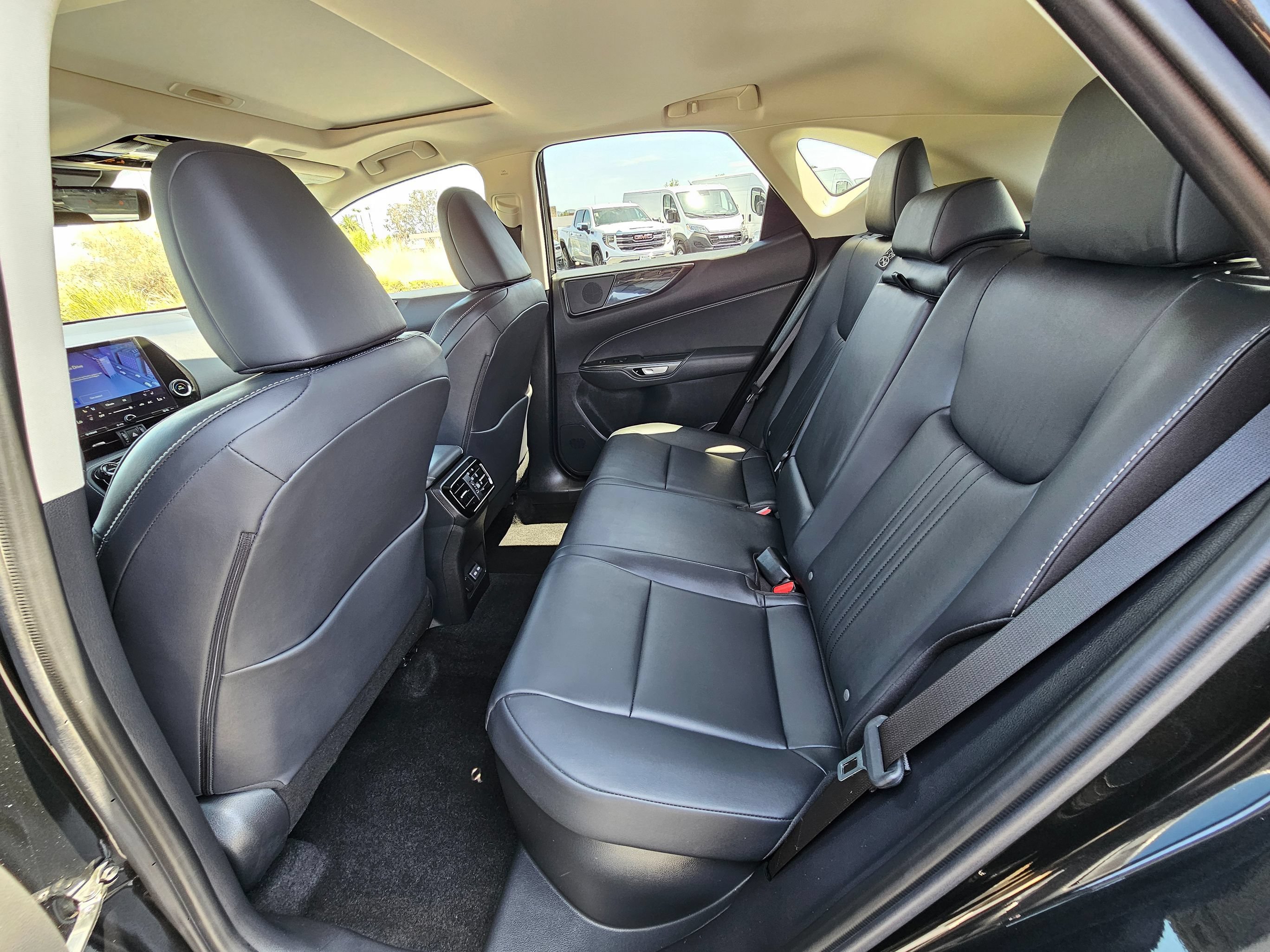 Used 2025 Lexus NX 350h AWD w/ Cold Area Package image 20