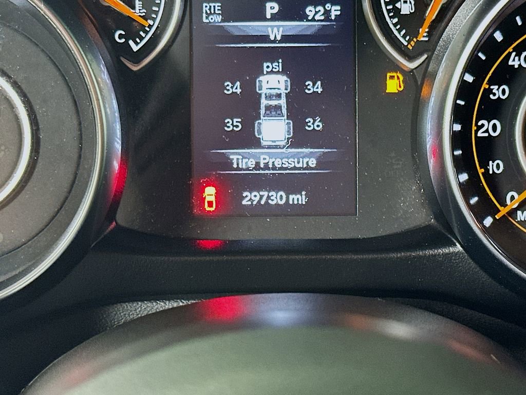 Used 2022 Jeep Gladiator Willys image 30