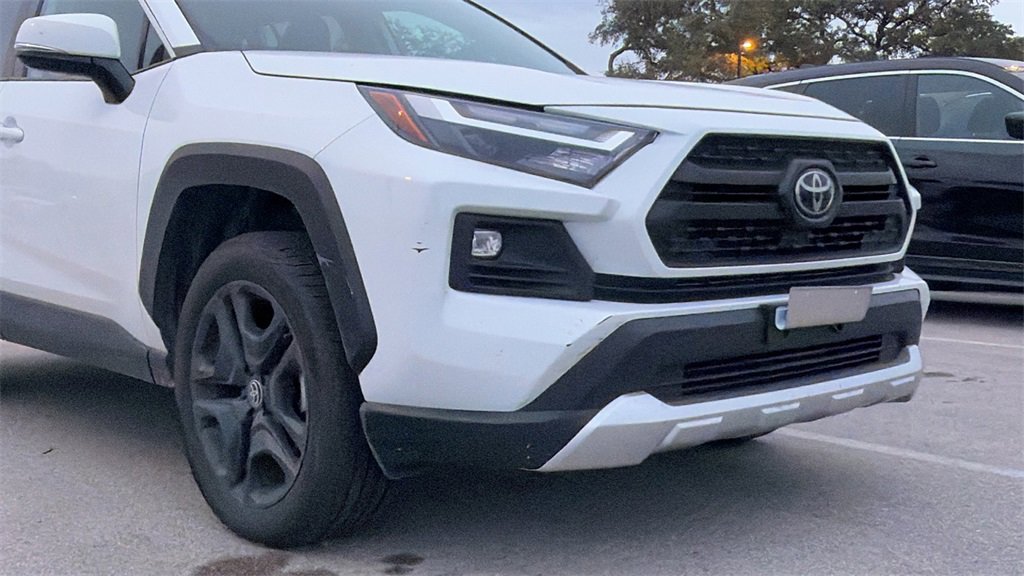 Used 2024 Toyota RAV4 Adventure image 12