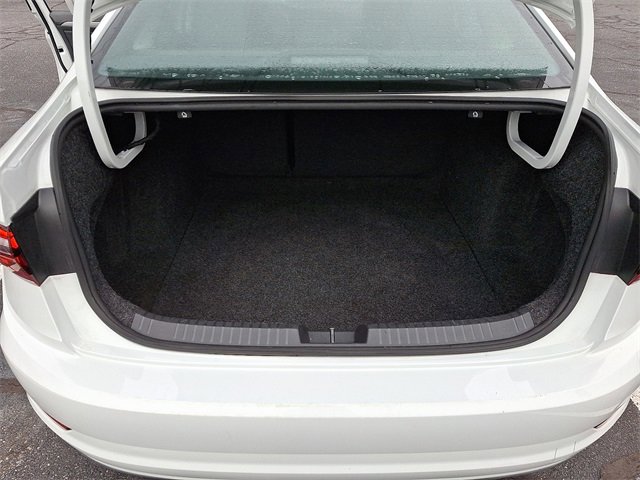 Used 2021 Volkswagen Jetta SE image 29