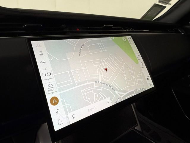 New 2025 Land Rover Range Rover SE image 18