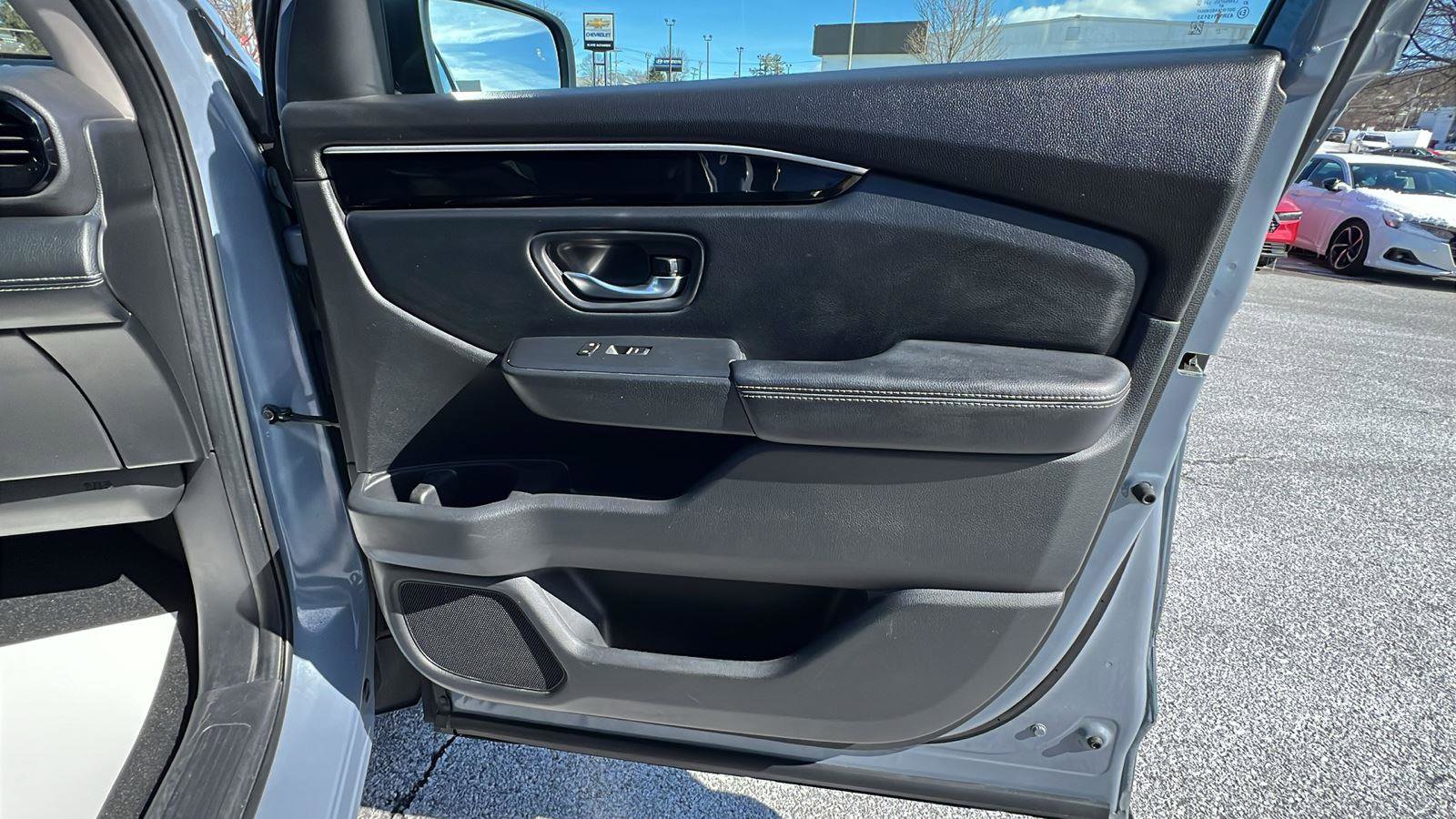 Used 2023 Honda Pilot Touring image 12