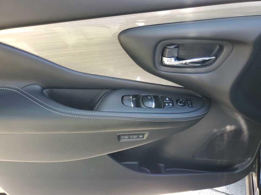 Used 2016 Nissan Murano SL FWD image 19