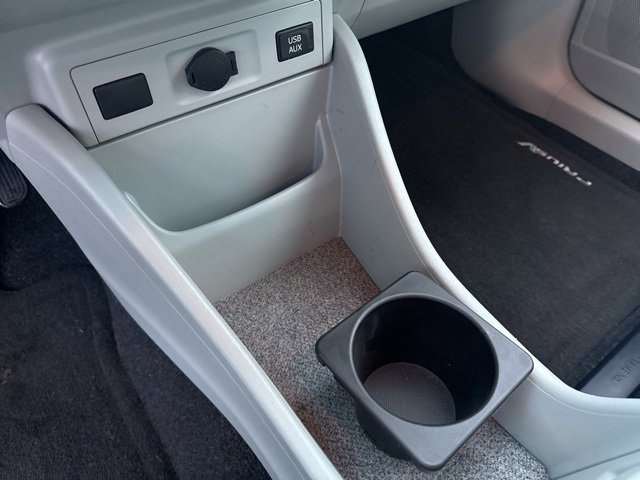 Used 2012 Toyota Prius V image 22