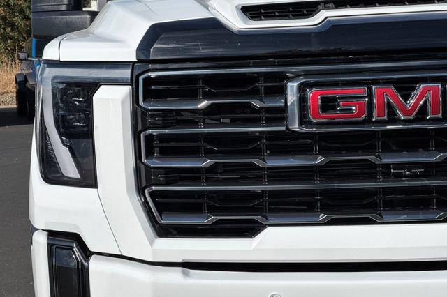 Used 2025 GMC Sierra 2500 AT4 w/ AT4 Premium Plus Package AWD/4WD image 47