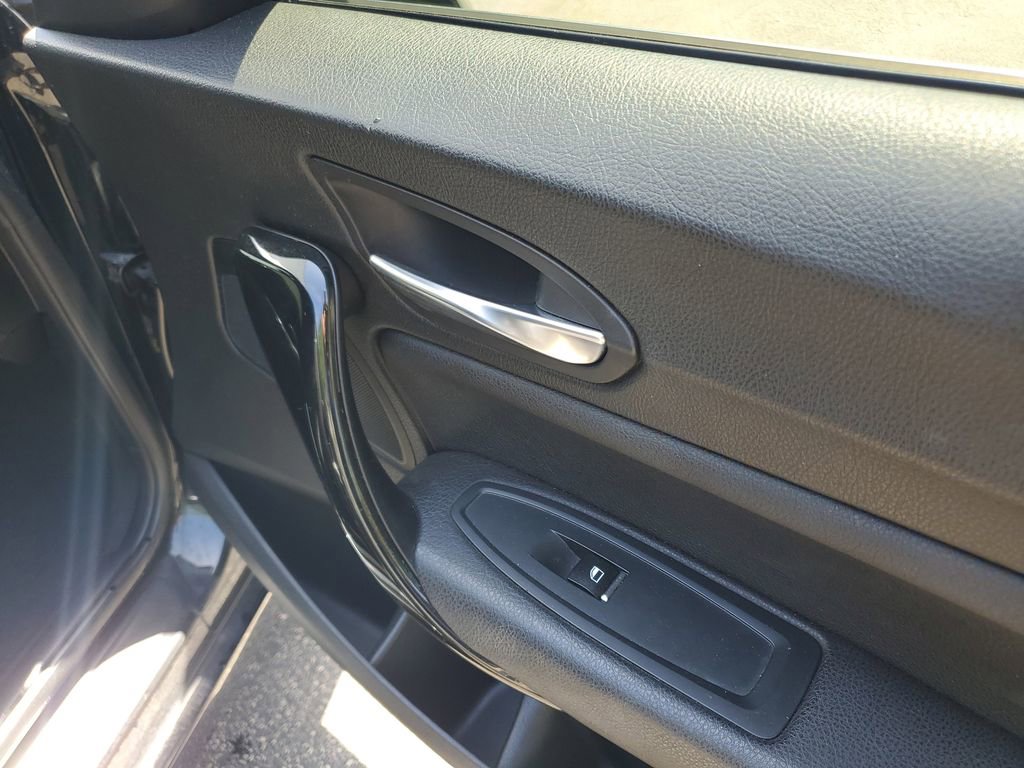 Used 2018 BMW 230i Coupe image 15