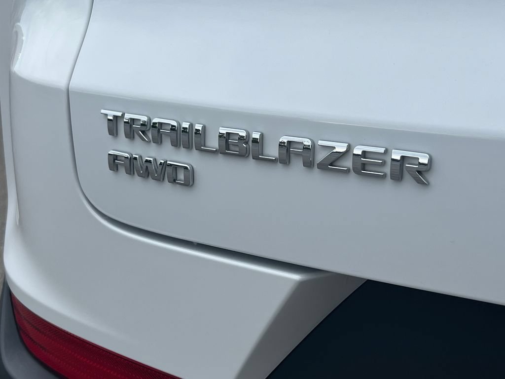 Used 2026 Chevrolet TrailBlazer LT AWD/4WD image 15