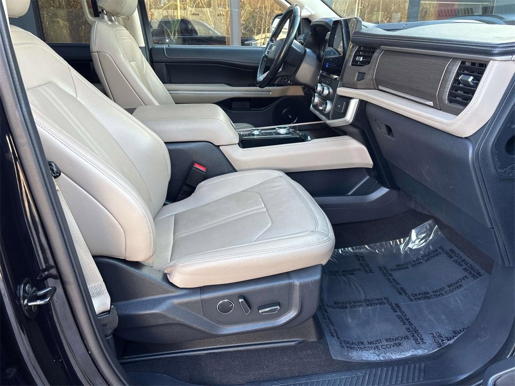 Used 2024 Ford Expedition Max Limited image 21