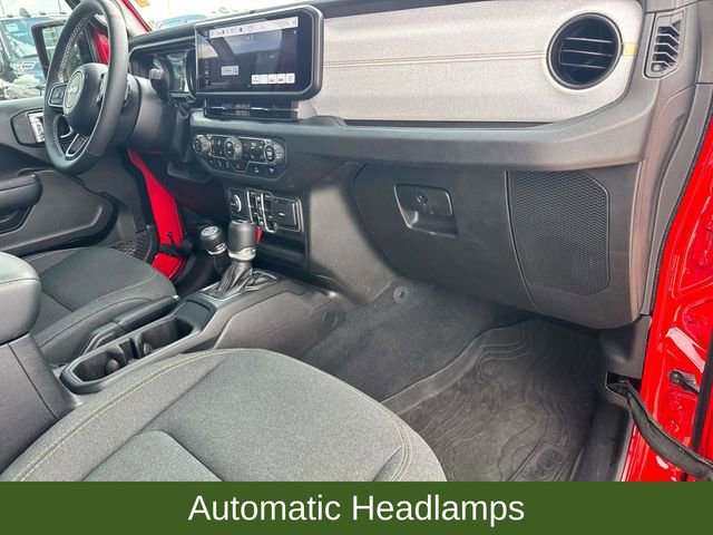 Used 2025 Jeep Wrangler Unlimited Sport AWD/4WD image 19