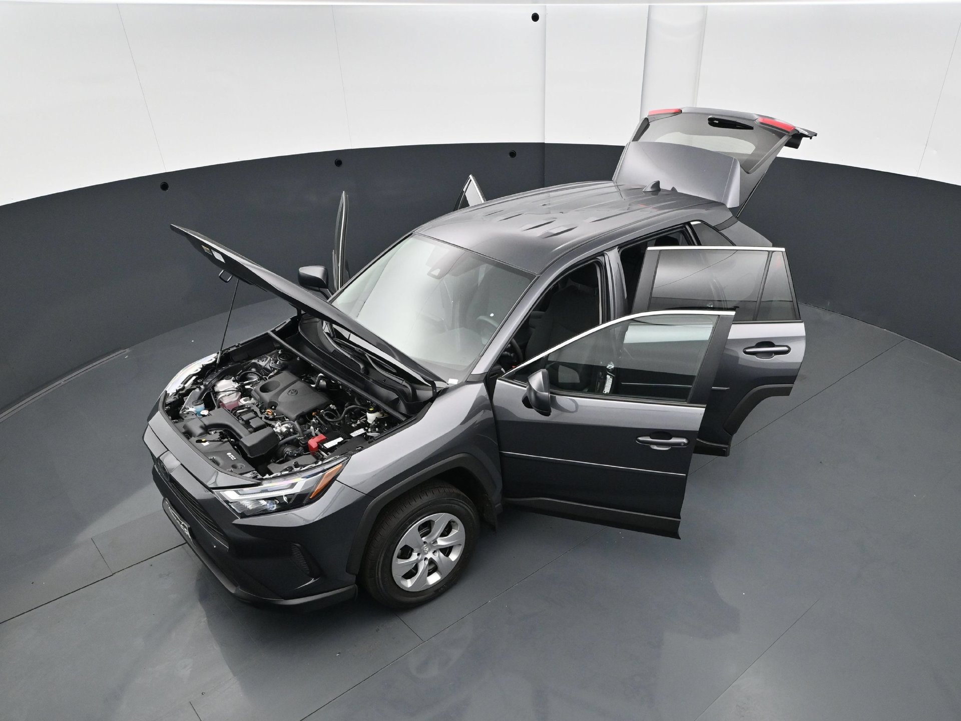 Used 2024 Toyota RAV4 LE AWD/4WD image 40