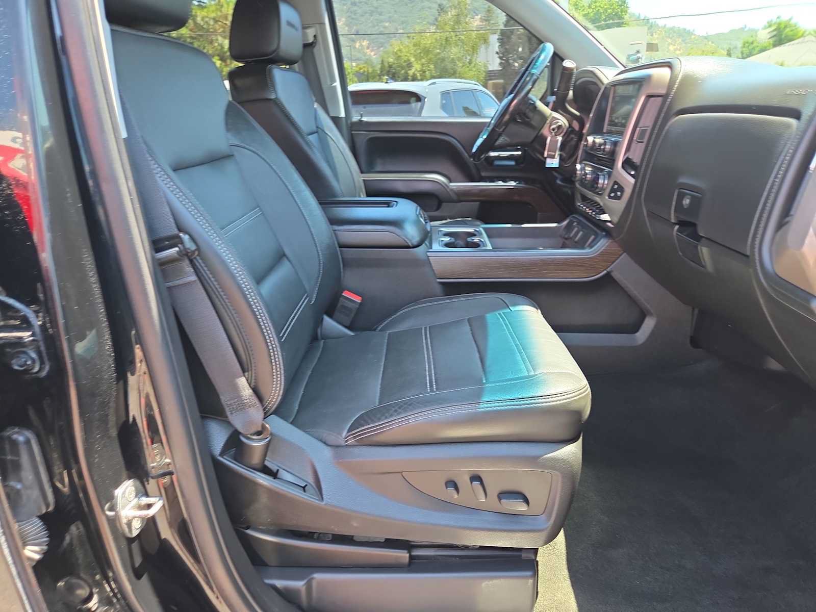 Used 2018 GMC Sierra 1500 Denali AWD/4WD image 22