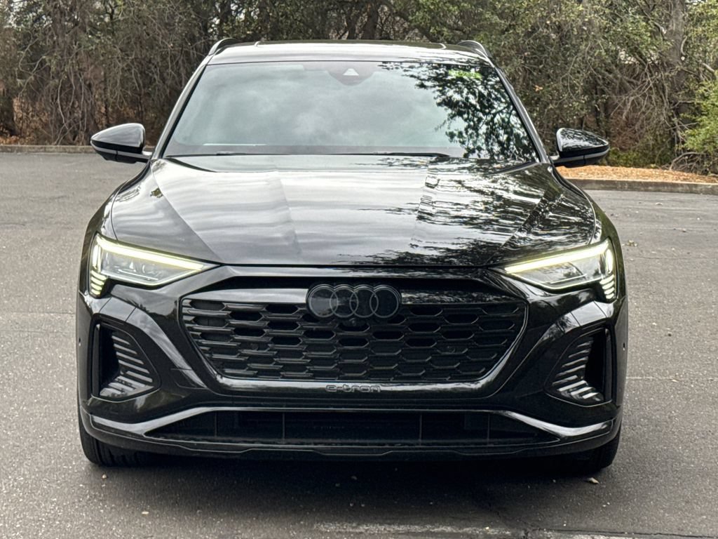 Used 2024 Audi Q8 e-tron Prestige w/ Prestige Package AWD/4WD image 10