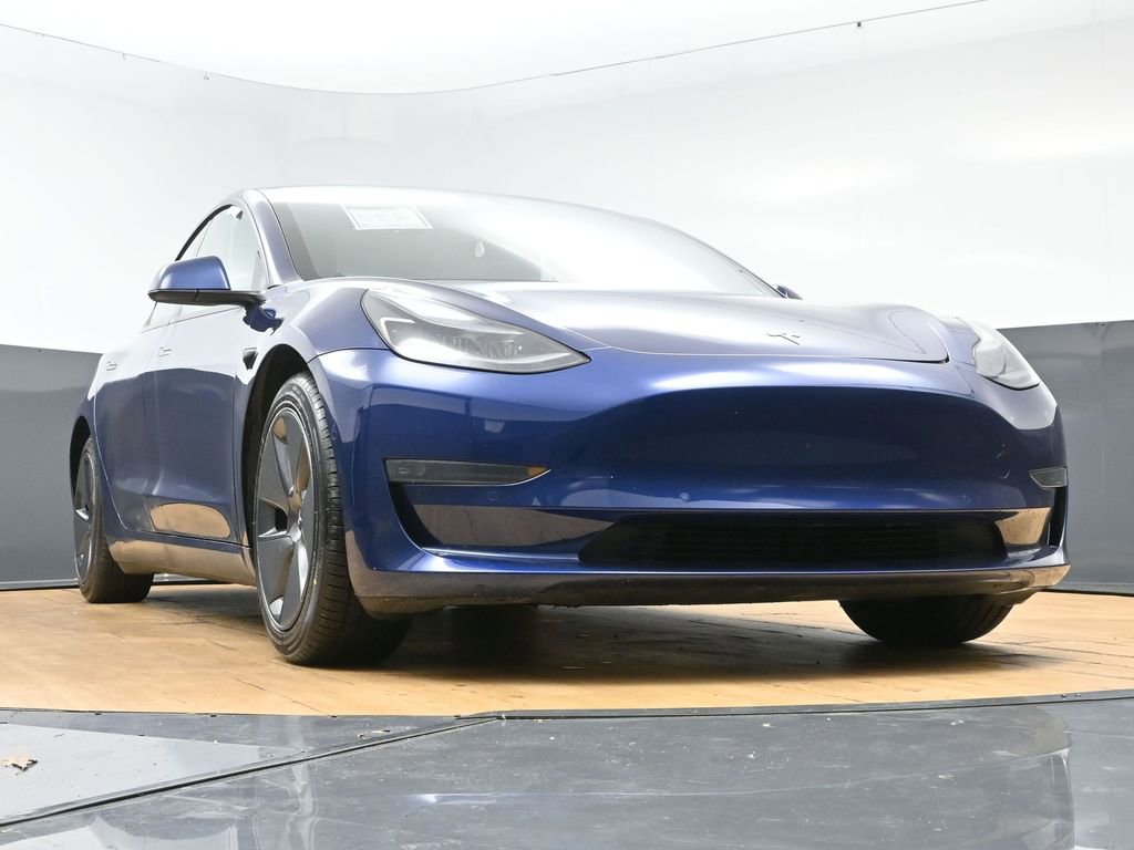 Used 2021 Tesla Model 3 Standard Range Plus image 49
