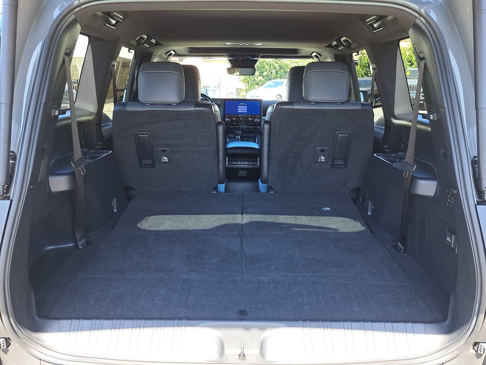 Used 2024 Lexus GX 550 w/ Cold Area Package AWD/4WD image 14