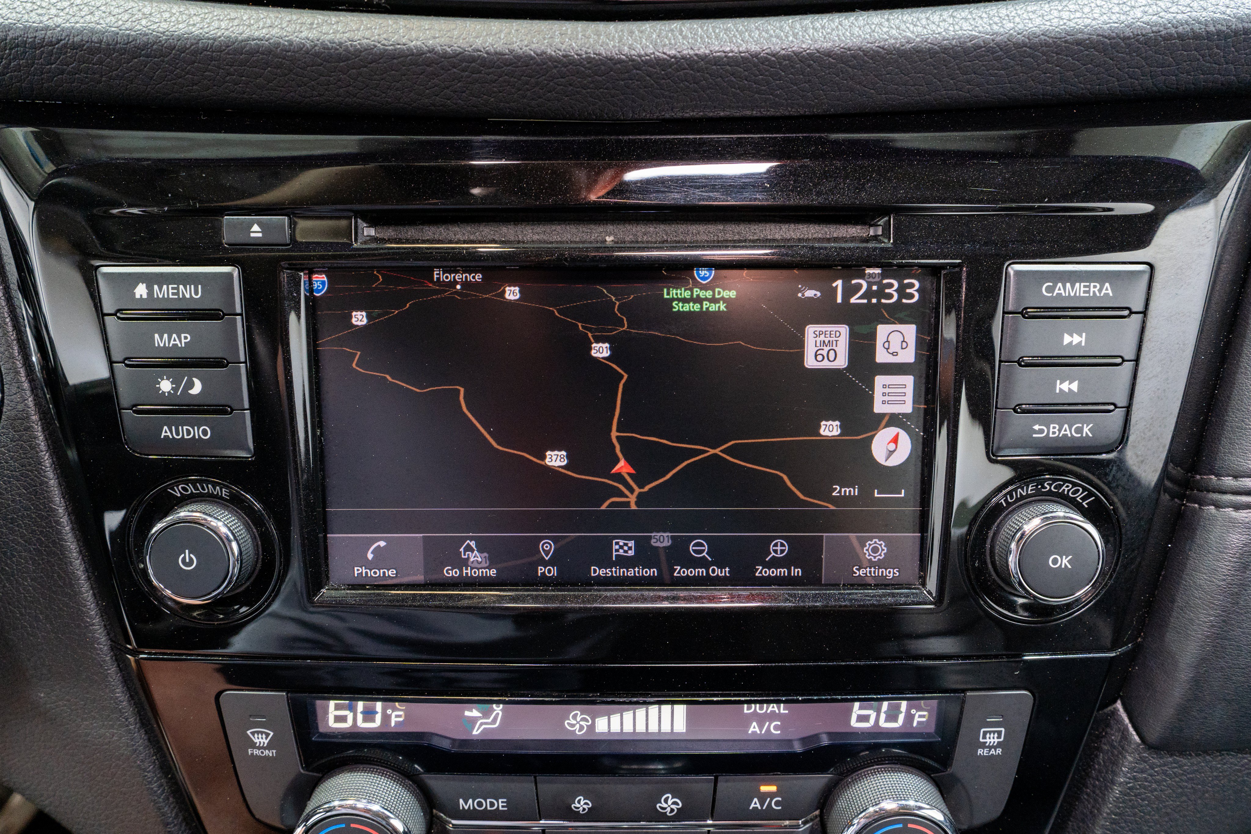 Used 2019 Nissan Rogue SL FWD image 17