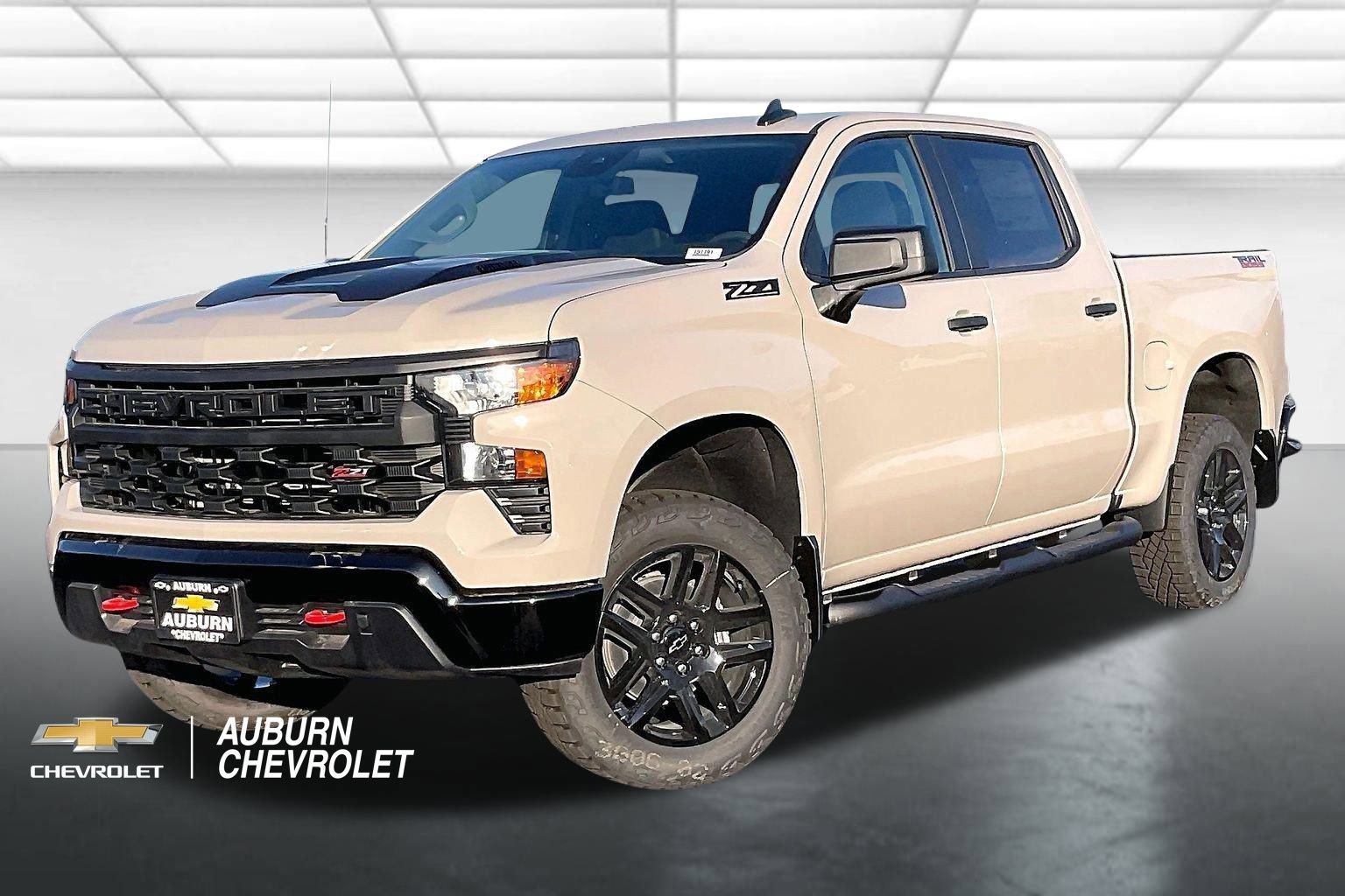 New 2026 Chevrolet Silverado 1500 Custom Trail Boss w/ LPO, Dark Essentials Package AWD/4WD video 2