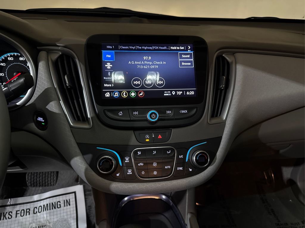 Used 2025 Chevrolet Malibu LT image 16