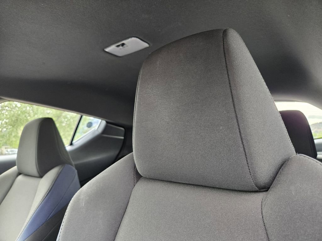 Used 2021 Toyota C-HR XLE FWD image 16
