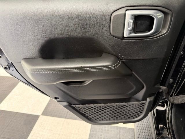 Used 2021 Jeep Wrangler Unlimited Sahara w/ Uconnect 4C Nav & Sound Group image 20