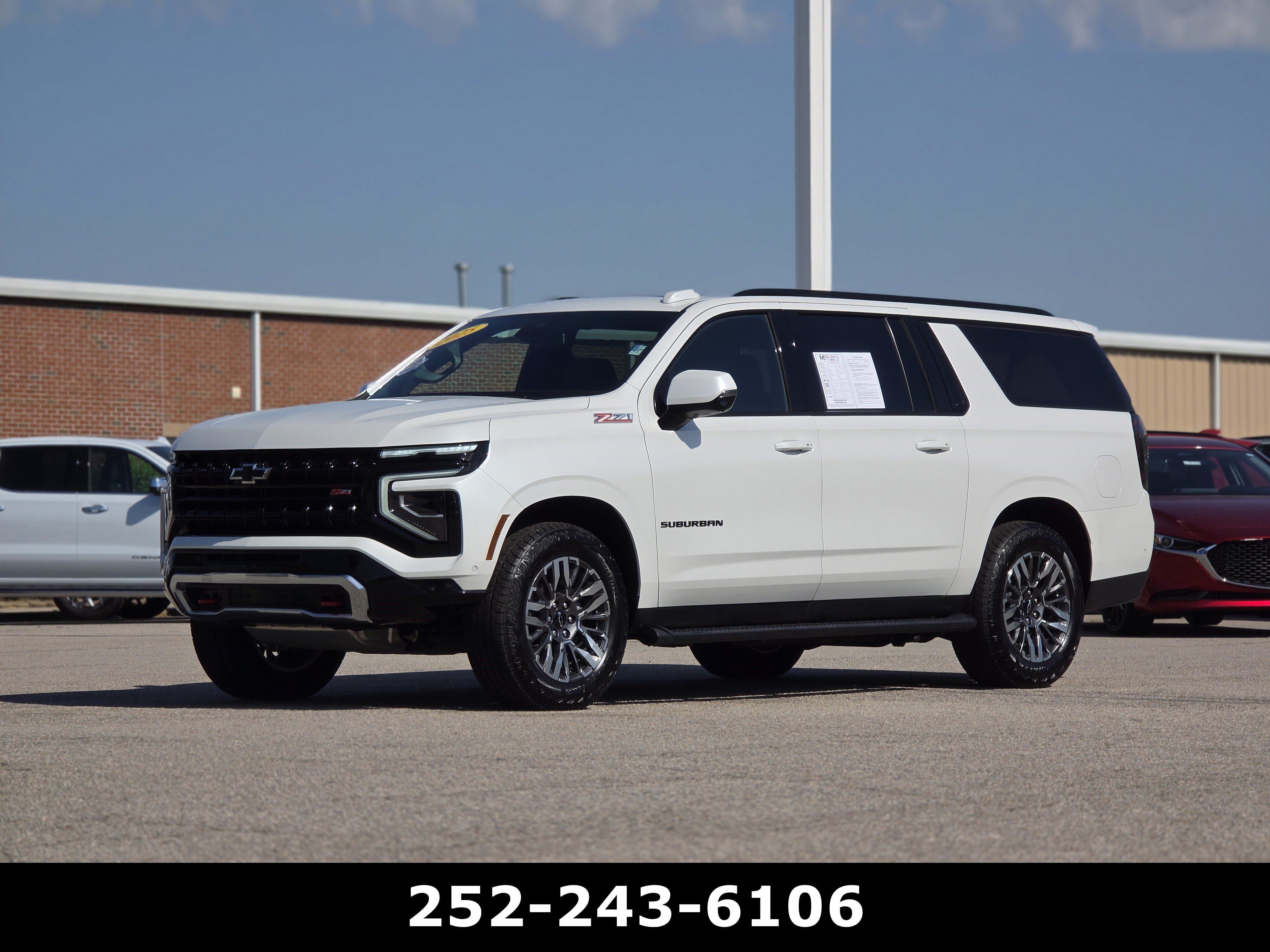 Used 2025 Chevrolet Suburban Z71 w/ Z71 Off-Road Package AWD/4WD image 3
