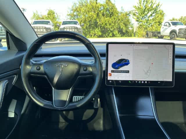 Used 2018 Tesla Model 3 Long Range RWD image 13