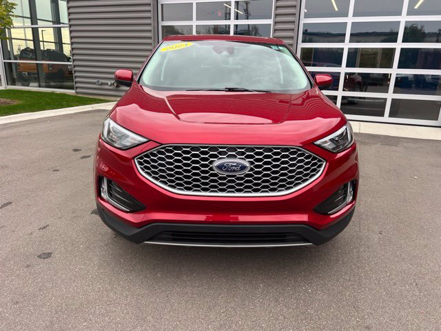 Used 2024 Ford Edge SEL w/ Convenience Package AWD/4WD image 2