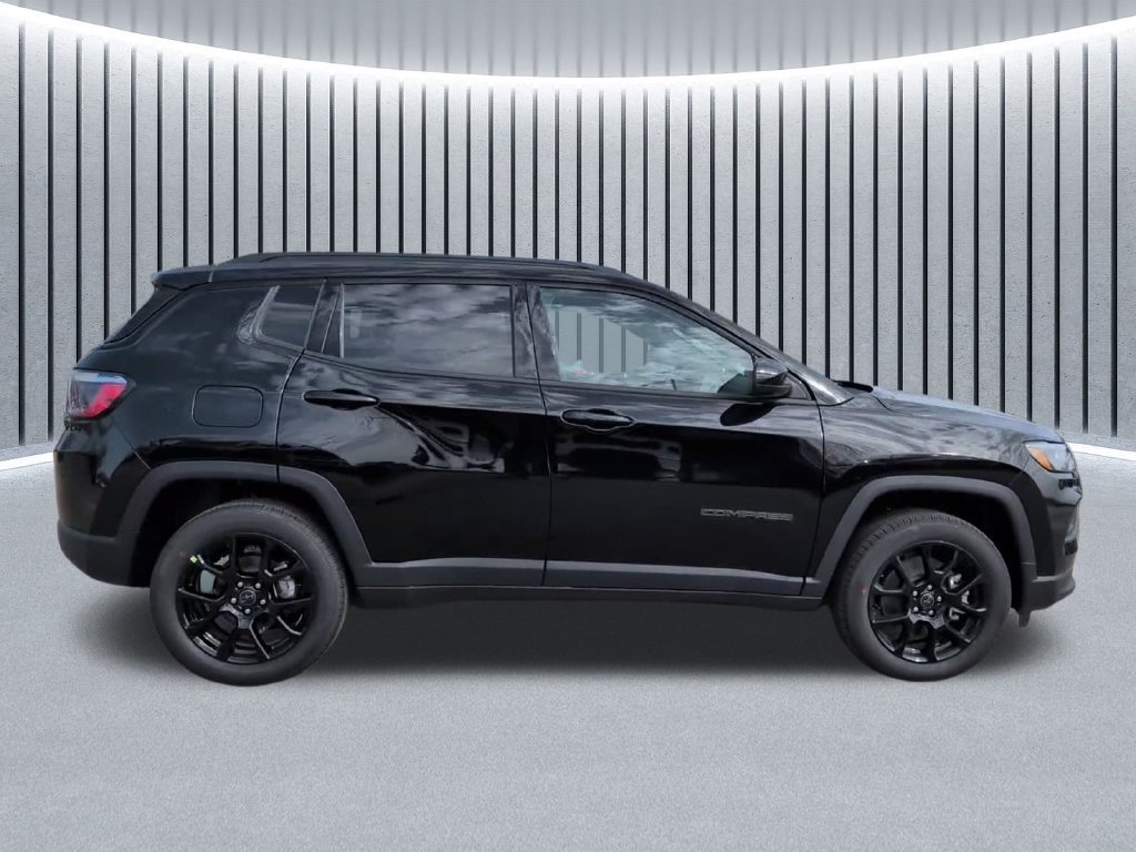 New 2026 Jeep Compass Latitude AWD/4WD image 5