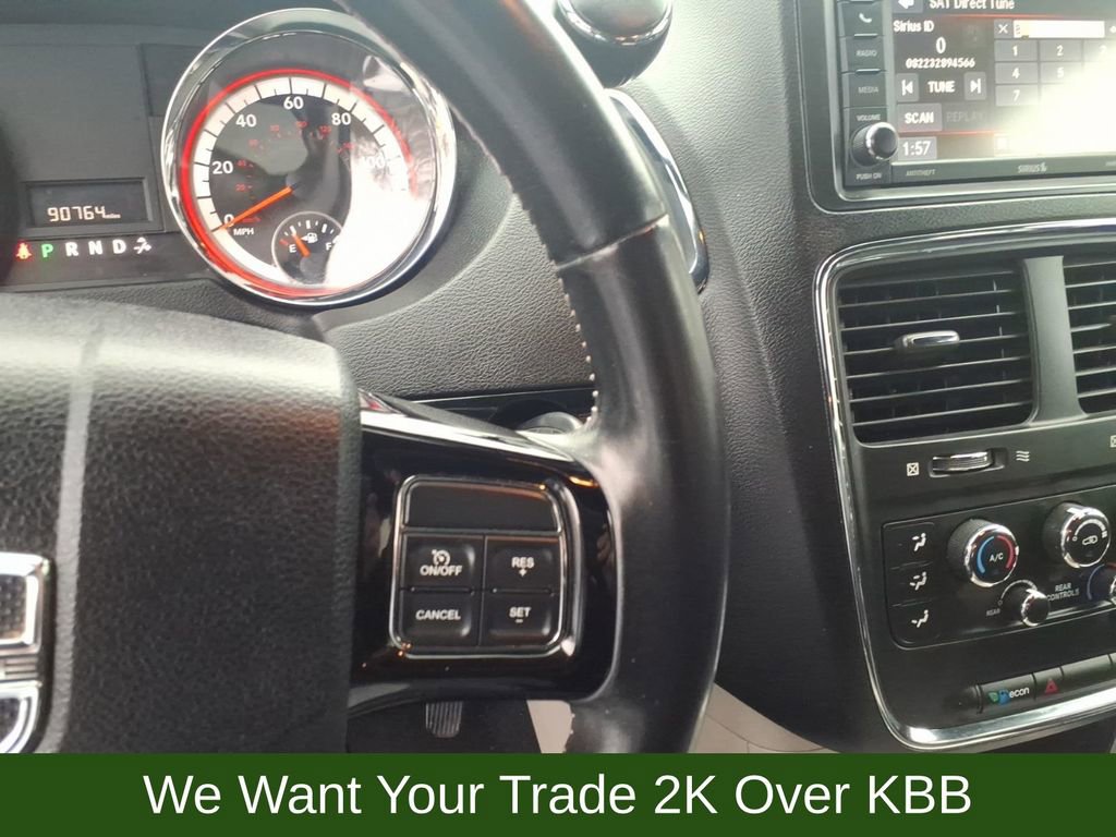 Used 2019 Dodge Grand Caravan SXT image 15