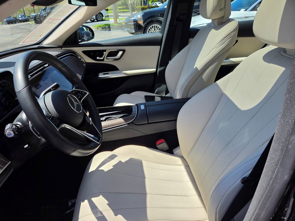 Used 2025 Mercedes-Benz E 350 Sedan image 15