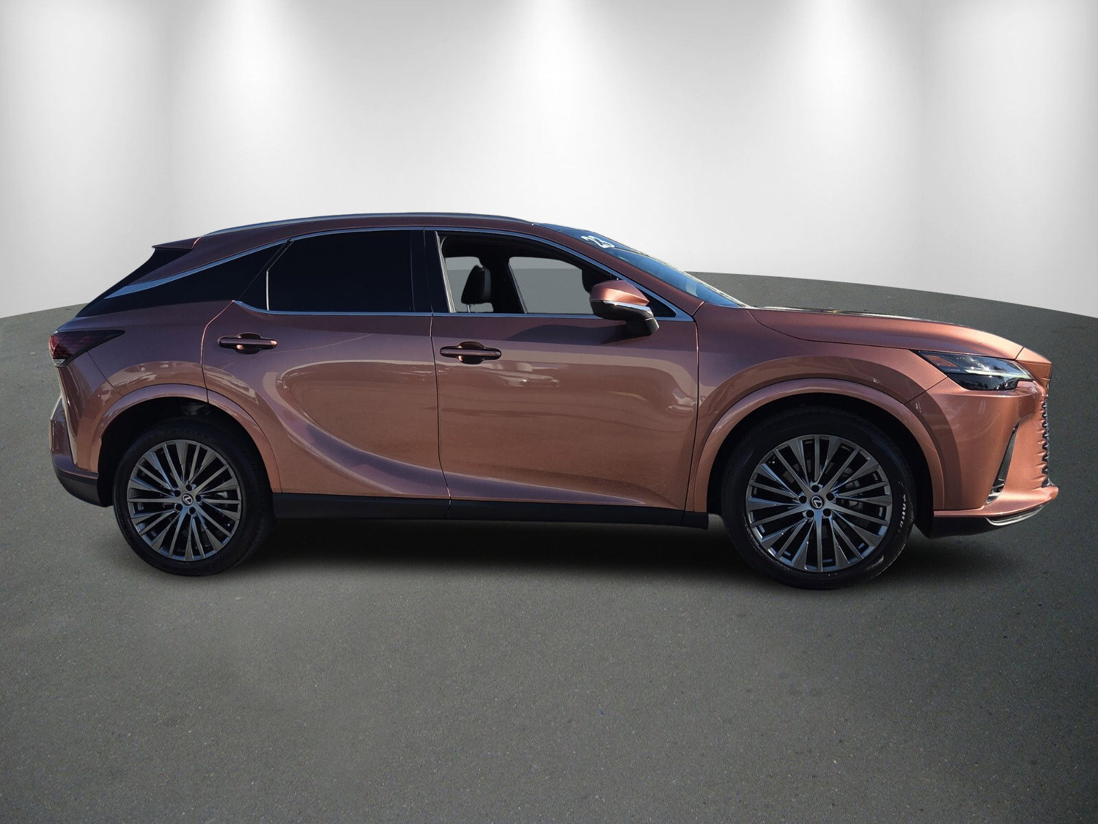 Used 2023 Lexus RX 350 w/ Accessory Package (2T) image 8