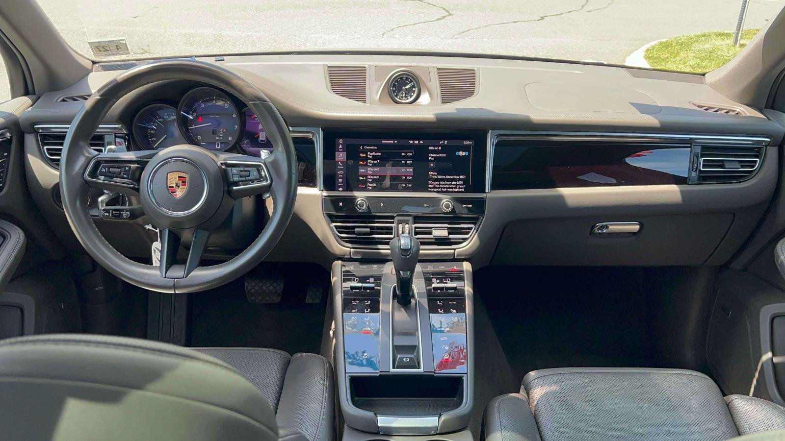 Used 2022 Porsche Macan AWD/4WD image 29