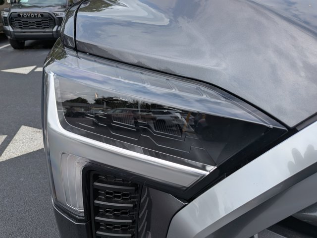 New 2026 Toyota Tundra Limited AWD/4WD image 9