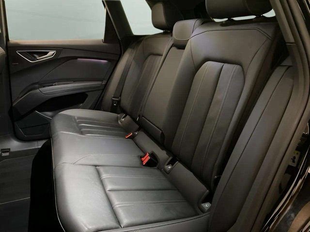 Used 2024 Audi Q4 e-tron Premium Plus w/ Premium Plus image 63