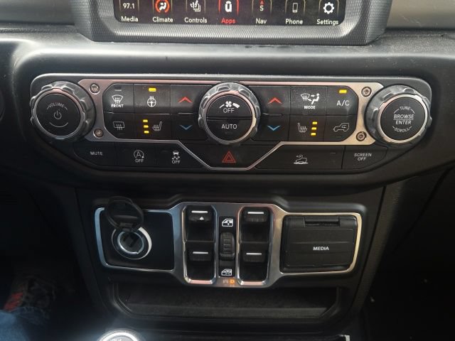 Used 2022 Jeep Gladiator Overland w/ LED Lighting Group AWD/4WD image 28