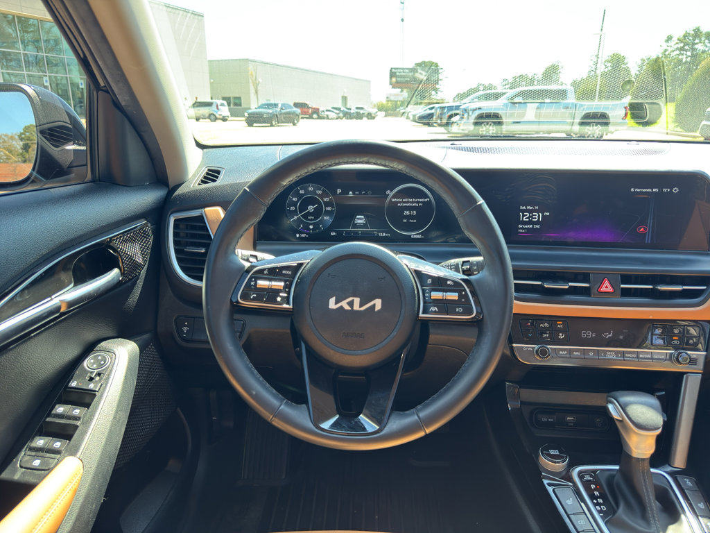 Used 2024 Kia Seltos EX image 20